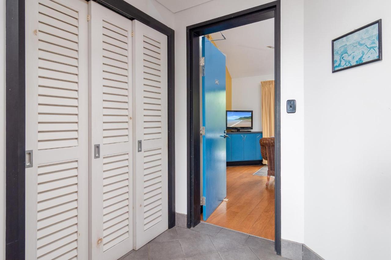 Dreamcatcher Beach-Side Apartments Port Douglas Buitenkant foto