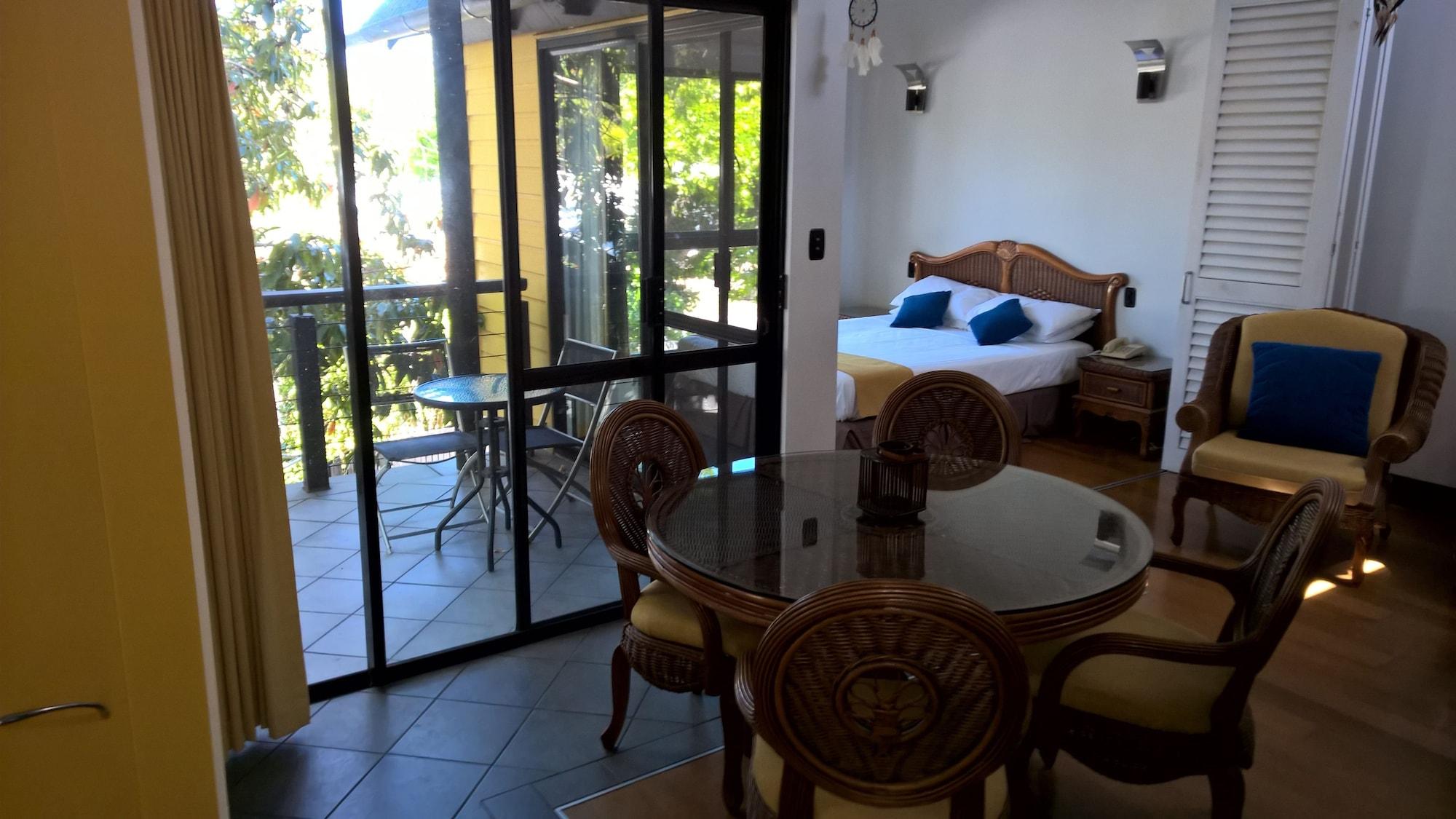 Dreamcatcher Beach-Side Apartments Port Douglas Buitenkant foto