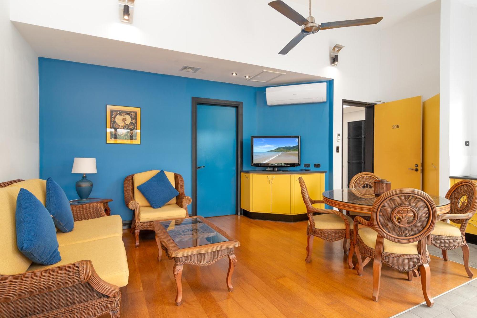 Dreamcatcher Beach-Side Apartments Port Douglas Buitenkant foto